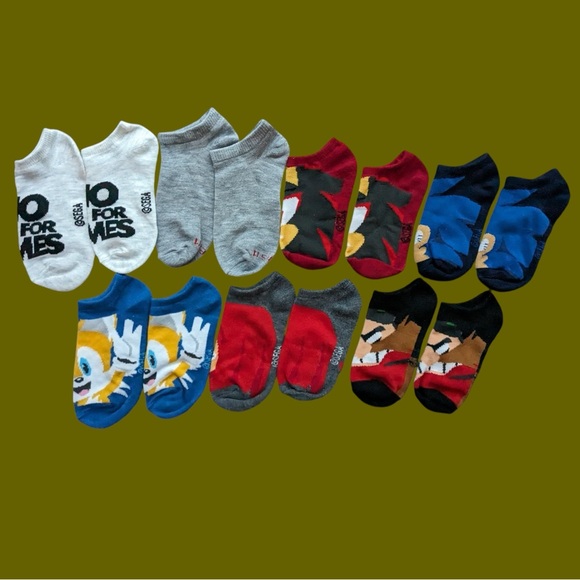 7 pair of toddler graphic ankle socks - Picture 2 of 2